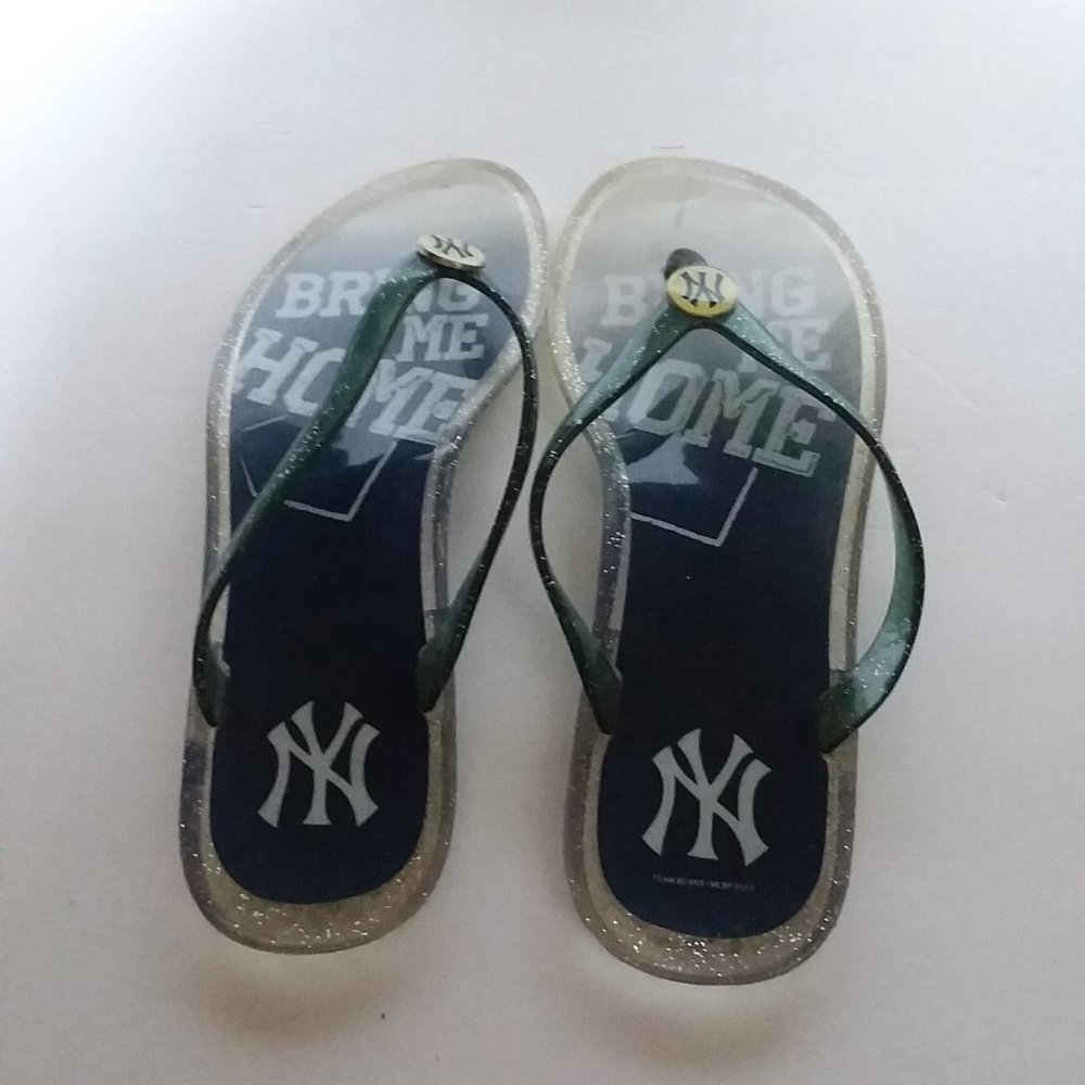 Yankee Flip Flops